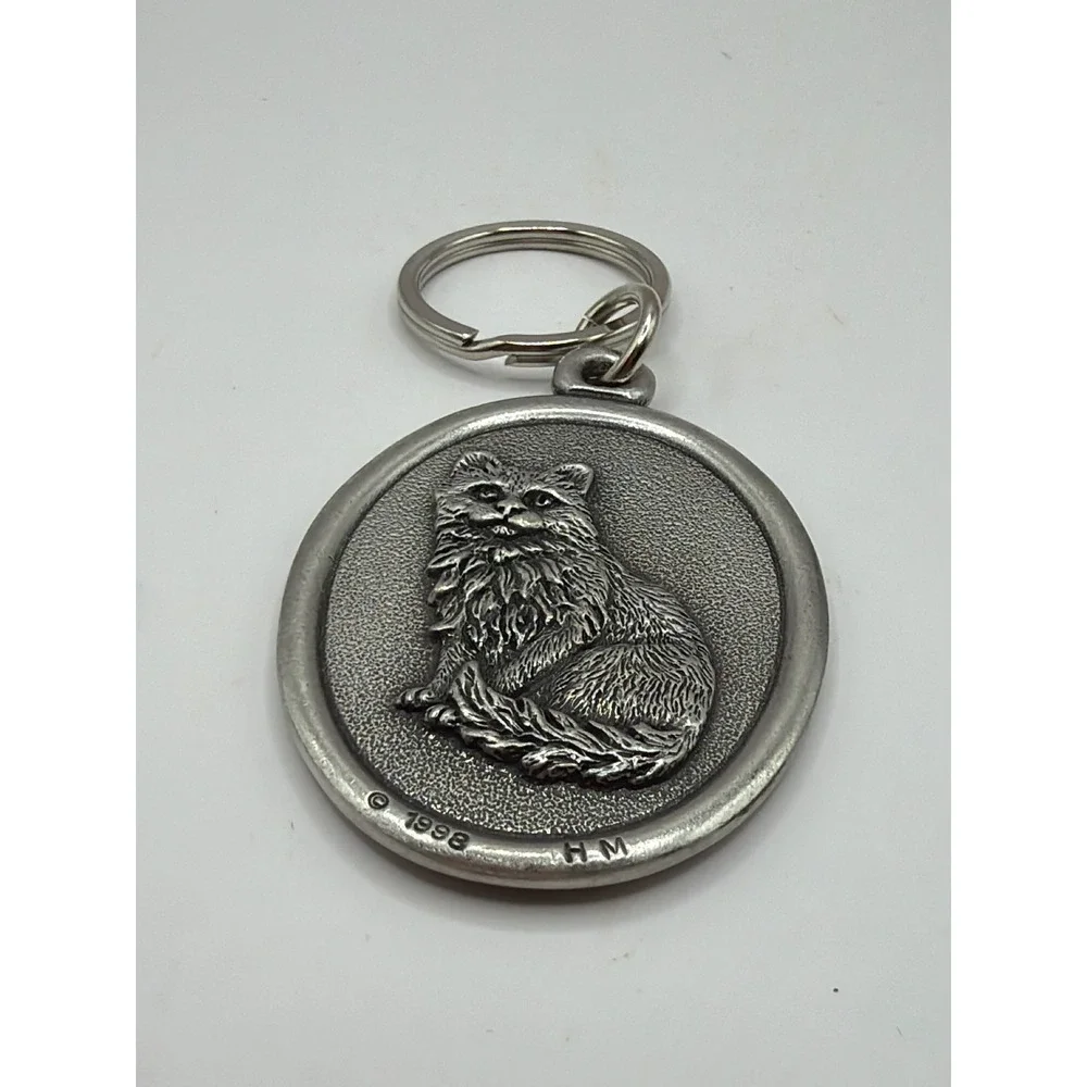Vintage 1998 Keychain Pewter Longhair Cat Oval‎ Medallion Maine Coon Persian